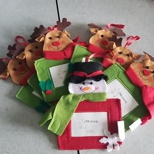 SEVEN HOLIDAY HANGING PHOTO FRAME